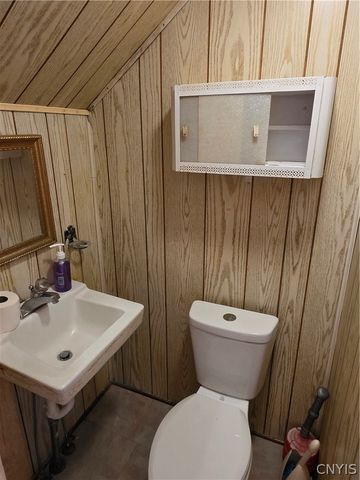 1124 Hammond Avenue, Utica, NY 13501