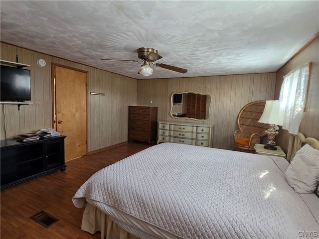 1124 Hammond Avenue, Utica, NY 13501