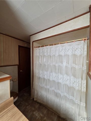 1124 Hammond Avenue, Utica, NY 13501