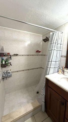 9711 Fontainebleau Boulevard D105, Miami, FL 33172