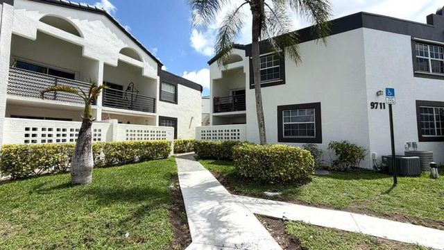 9711 Fontainebleau Boulevard D105, Miami, FL 33172