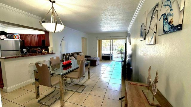 9711 Fontainebleau Boulevard D105, Miami, FL 33172
