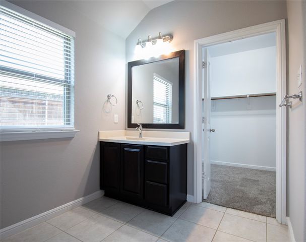 545 Braewick Drive, Fort Worth, TX 76131