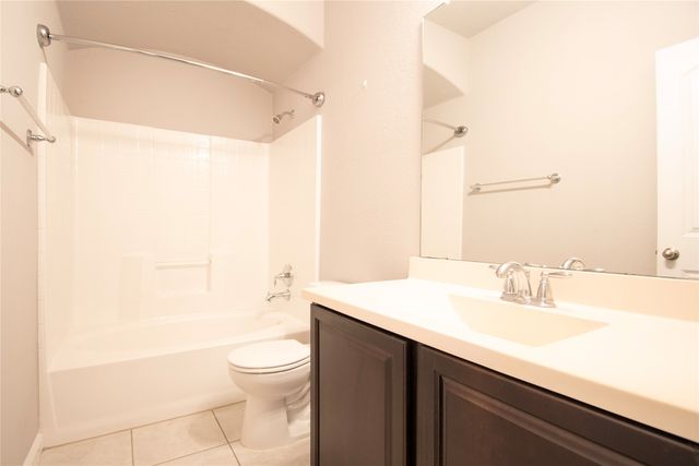 545 Braewick Drive, Fort Worth, TX 76131