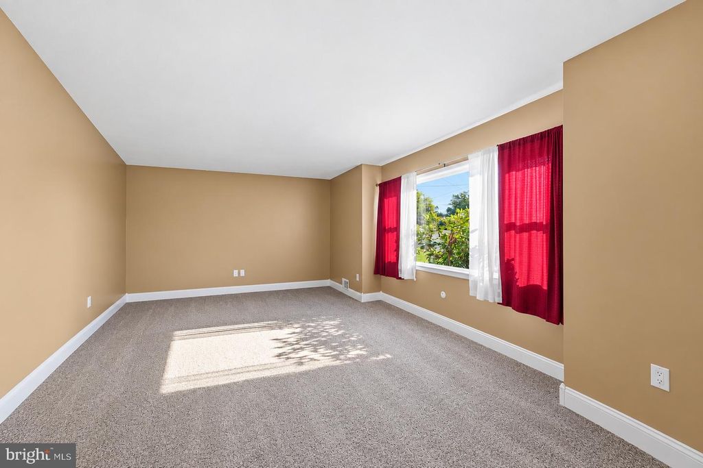 65 NANCY LN, EWING TWP, NJ 08638 — photo 5