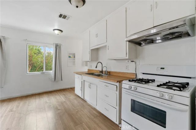 1917 Fruitvale, South El Monte, CA 91733