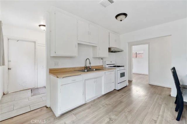 1917 Fruitvale, South El Monte, CA 91733