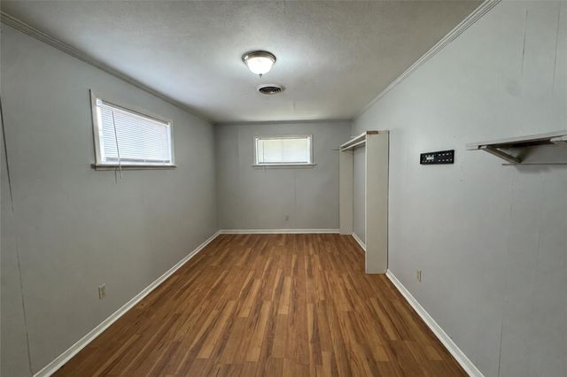 5122 Windemere Street, Houston, TX 77033