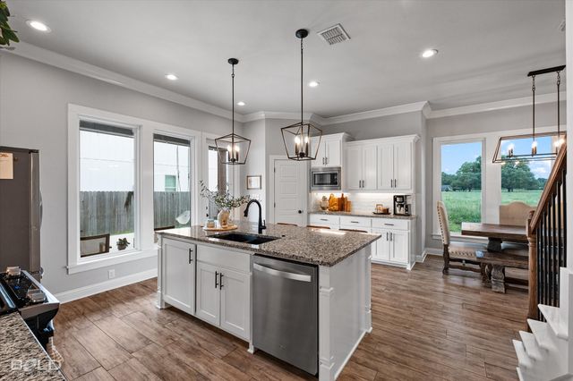 719 Perfect Place, Bossier City, LA 71111