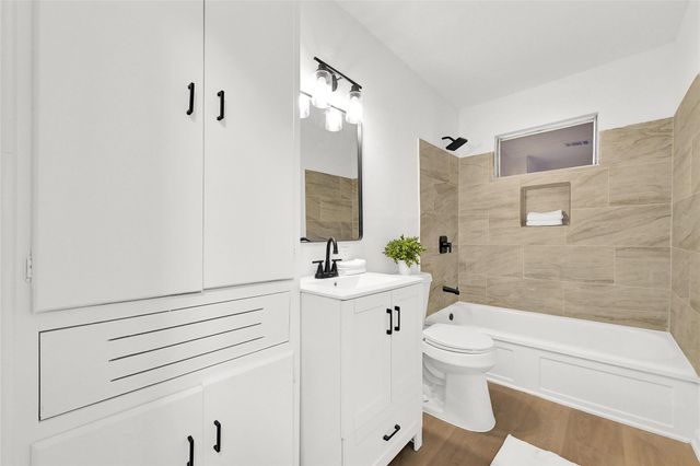 3129 Airport Boulevard, Houston, TX 77051