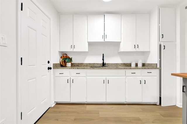 3129 Airport Boulevard, Houston, TX 77051