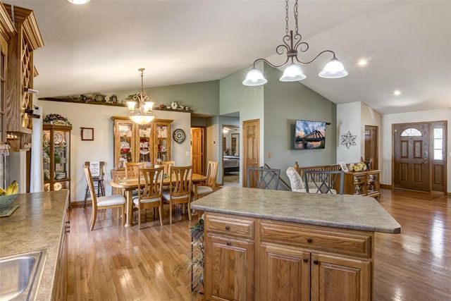 3310 Midway Street, Eau Claire, WI 54703
