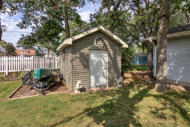 3310 Midway Street, Eau Claire, WI 54703