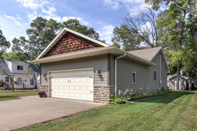 3310 Midway Street, Eau Claire, WI 54703