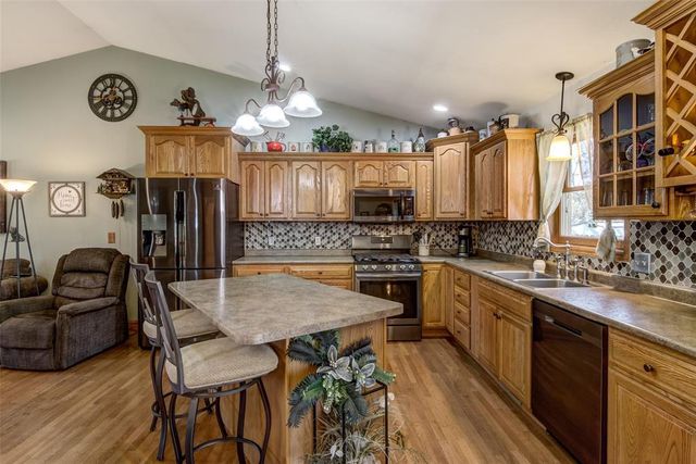 3310 Midway Street, Eau Claire, WI 54703