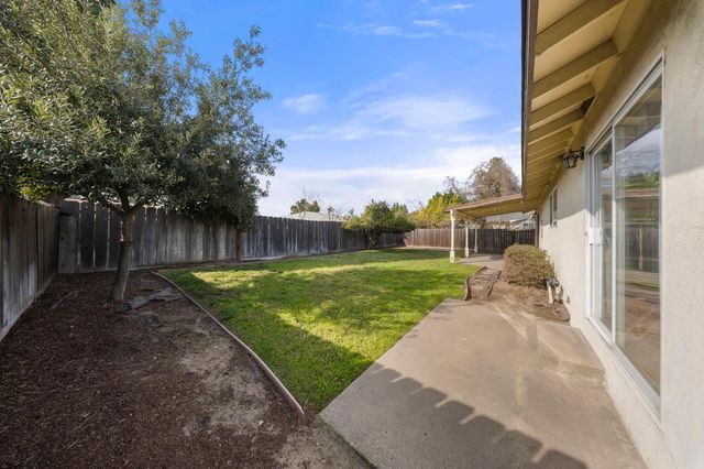 2261 PEACE Way, Turlock, CA 95382