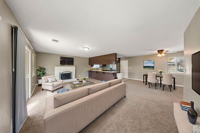 2261 PEACE Way, Turlock, CA 95382