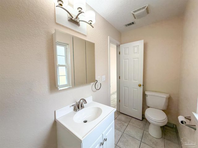 3915 Potosi Rd, Pensacola, FL 32504