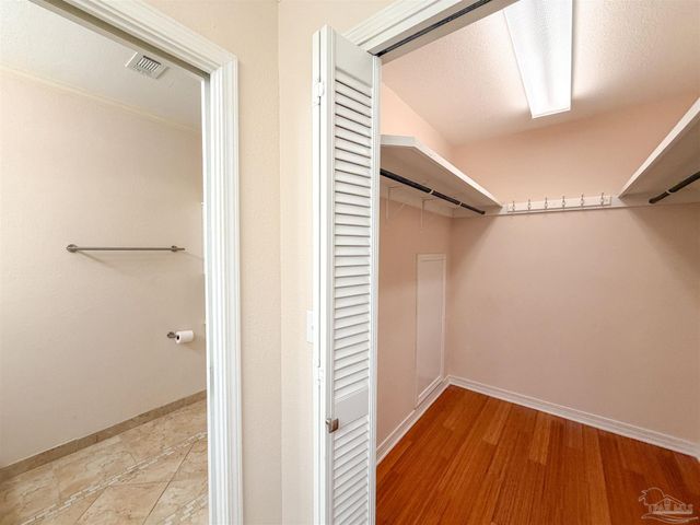 3915 Potosi Rd, Pensacola, FL 32504