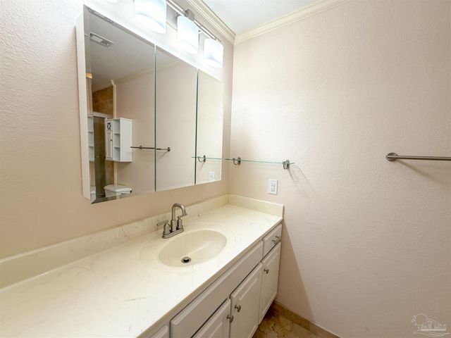 3915 Potosi Rd, Pensacola, FL 32504