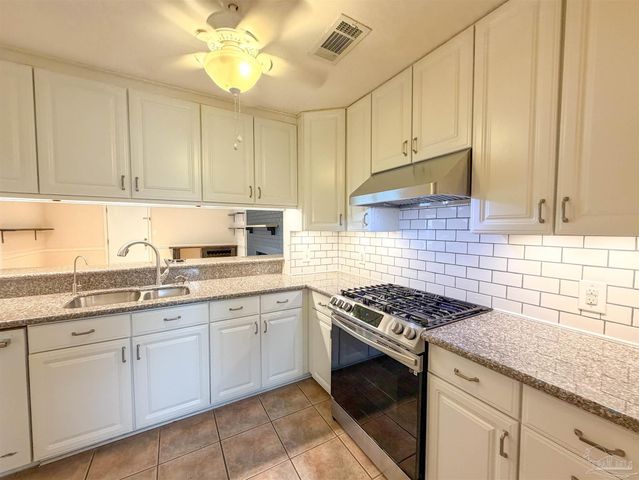 3915 Potosi Rd, Pensacola, FL 32504