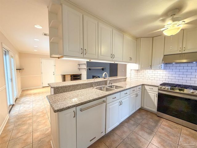 3915 Potosi Rd, Pensacola, FL 32504