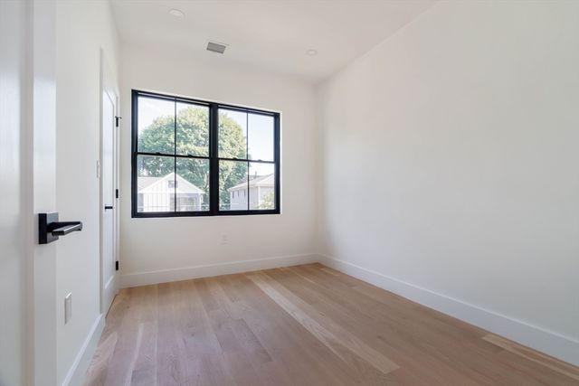 20 Keith St 20, Watertown, MA 02472