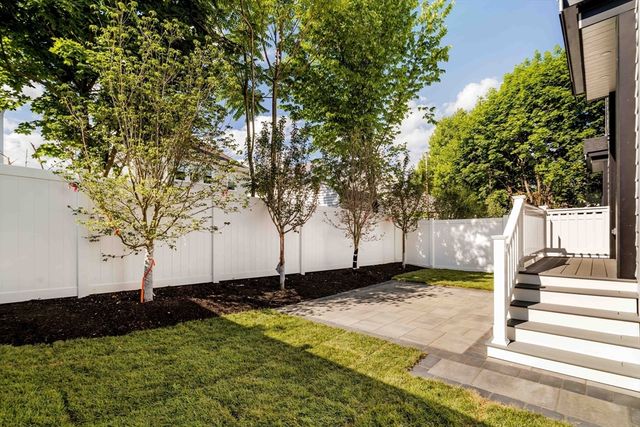 20 Keith St 20, Watertown, MA 02472