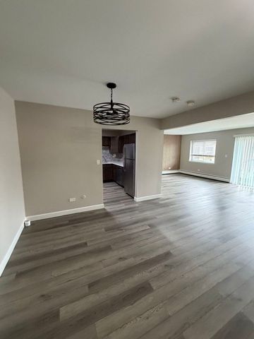 445 S Cleveland Avenue 204, Arlington Heights, IL 60005