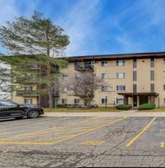445 S Cleveland Avenue 204, Arlington Heights, IL 60005