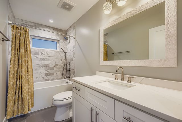 3120 N Spaulding Avenue, Chicago, IL 60618