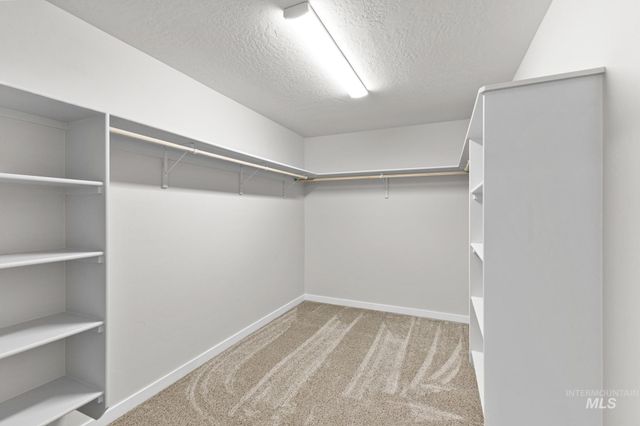 1699 Gyrfalcon St, Middleton, ID 83644