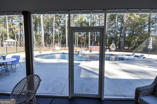 150 Kings Ridge Drive, Thomaston, GA 30286