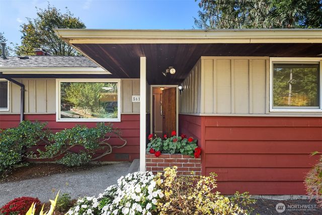 561 N 166th Street, Shoreline, WA 98133