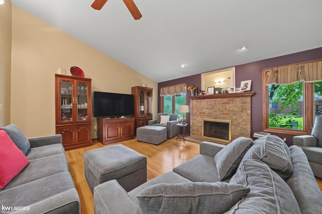 4418 Bayleaf Drive, Sterling Heights, MI 48314