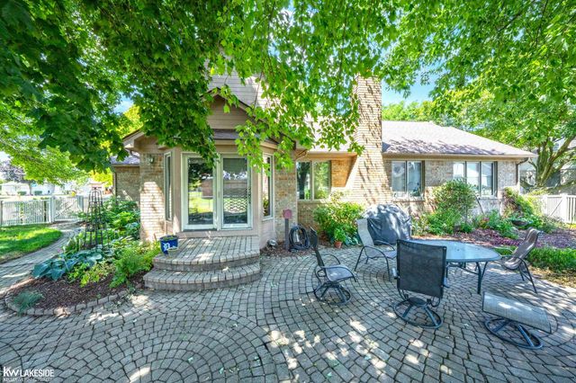 4418 Bayleaf Drive, Sterling Heights, MI 48314