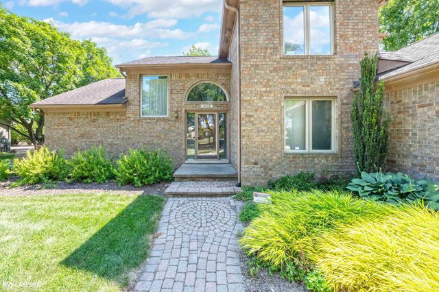 4418 Bayleaf Drive, Sterling Heights, MI 48314