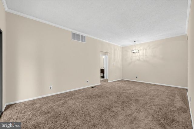 300 UXBRIDGE DR, Cherry Hill, NJ 08034