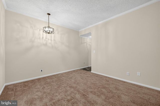 300 UXBRIDGE DR, Cherry Hill, NJ 08034