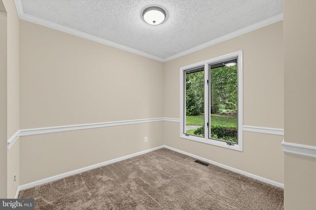 300 UXBRIDGE DR, Cherry Hill, NJ 08034