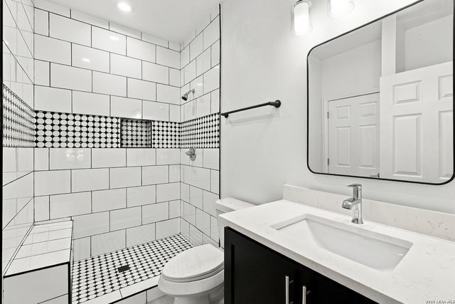 818 S Mel Waiters, San Antonio, TX 78203