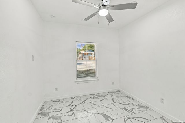 818 S Mel Waiters, San Antonio, TX 78203