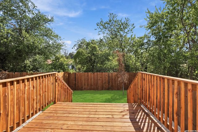 818 S Mel Waiters, San Antonio, TX 78203