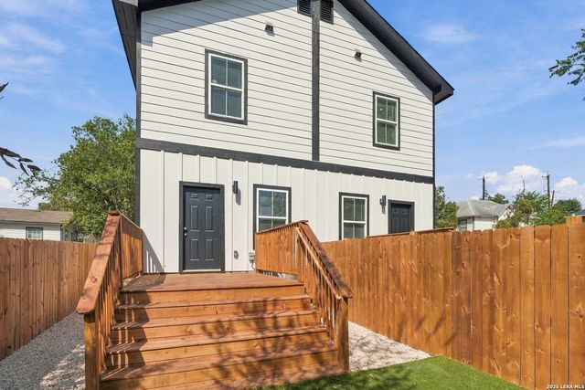 818 S Mel Waiters, San Antonio, TX 78203