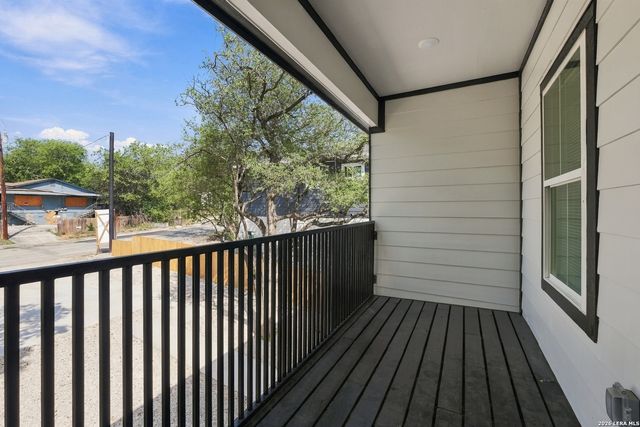 818 S Mel Waiters, San Antonio, TX 78203