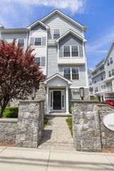 20 3rd Street 4, Stamford, CT 06905
