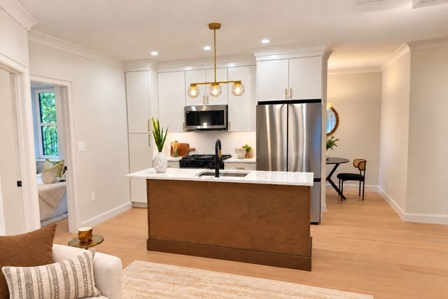 75 Lubec 2, Boston, MA 02128