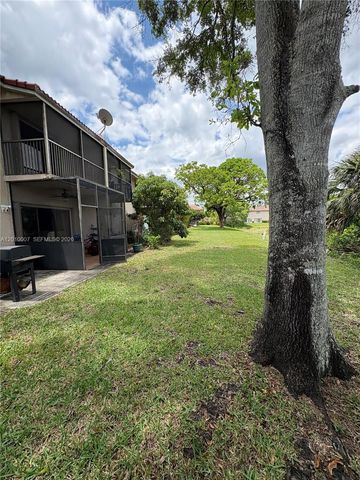 8905 NW 38th Dr 4, Coral Springs, FL 33065