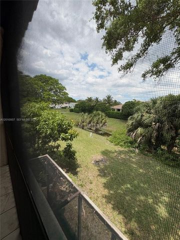 8905 NW 38th Dr 4, Coral Springs, FL 33065