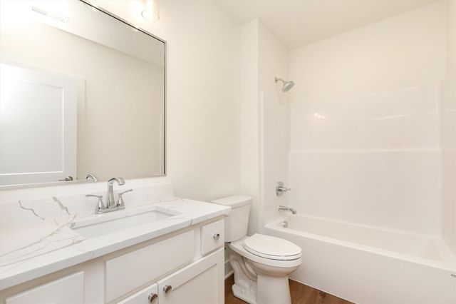 1350 SE Menlo Drive, Waukee, IA 50263